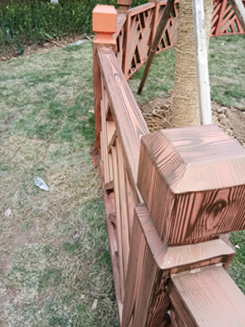 门头沟钢结构护栏仿木纹项目
